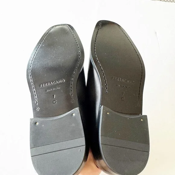 Ferragamo Fosco West Black Leather Lace-up Derby Loafer  display picture 2